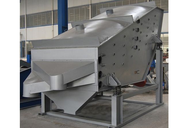 直線振動篩輸料不暢，出料跑偏？這些要點你都做對了嗎？